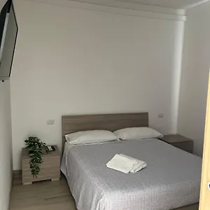 Milano Apt. N. 5 Apartamento